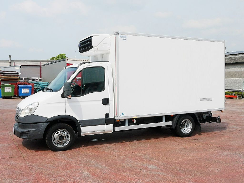 Iveco 35C15 3.0 DAILY KUHLKOFFER CARRIER XARIOS 600 MT - Furgon frigorifer: foto 3 Iveco 35C15 3.0 DAILY KUHLKOFFER CARRIER XARIOS 600 MT - Furgon frigorifer: foto 3