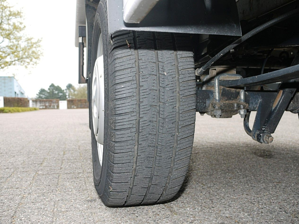 Furgon frigorifer Iveco 35S13 DAILY KUHLKOFFER RELEC FROID -20C: foto 18 Furgon frigorifer Iveco 35S13 DAILY KUHLKOFFER RELEC FROID -20C: foto 18