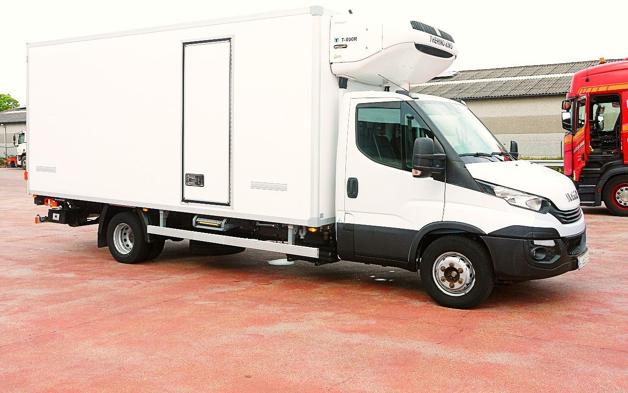 Iveco 72C21 70 65 DAILY THERMOKING T800 A/C LBW LUFT - Furgon frigorifer: foto 2 Iveco 72C21 70 65 DAILY THERMOKING T800 A/C LBW LUFT - Furgon frigorifer: foto 2