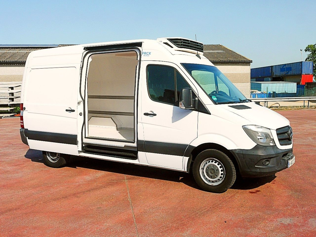 Mercedes-Benz 313 SPRINTER KUHLKASTENWAGEN CARRIER XARIOS -20C - Furgon frigorifer: foto 3 Mercedes-Benz 313 SPRINTER KUHLKASTENWAGEN CARRIER XARIOS -20C - Furgon frigorifer: foto 3