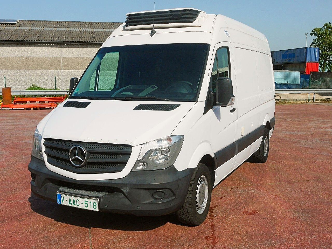 Mercedes-Benz 313 SPRINTER KUHLKASTENWAGEN CARRIER XARIOS -20C - Furgon frigorifer: foto 5 Mercedes-Benz 313 SPRINTER KUHLKASTENWAGEN CARRIER XARIOS -20C - Furgon frigorifer: foto 5
