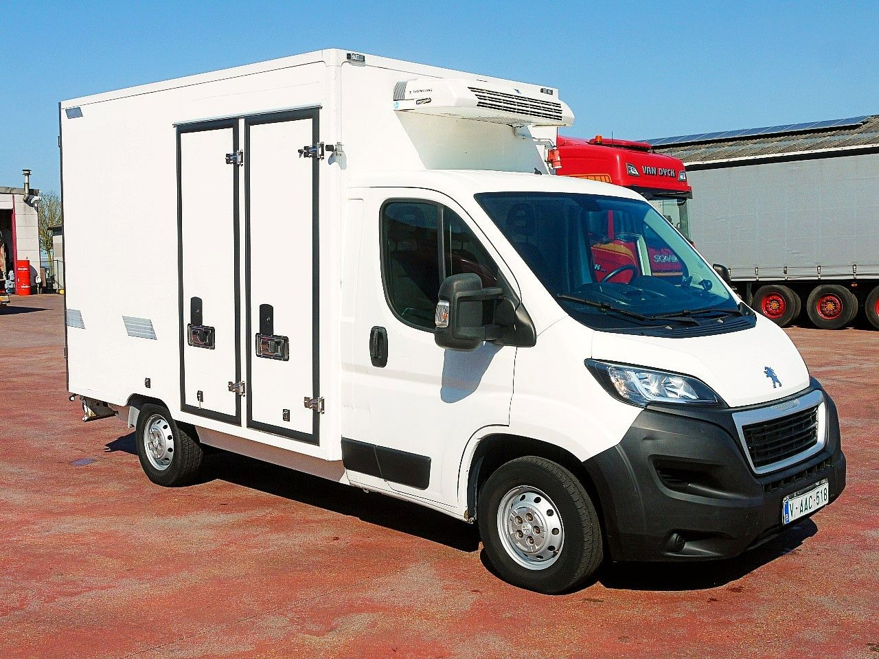 Peugeot BOXER KUHLKOFFER THERMOKING V200 MULTI -20C A/C - Furgon frigorifer: foto 2 Peugeot BOXER KUHLKOFFER THERMOKING V200 MULTI -20C A/C - Furgon frigorifer: foto 2