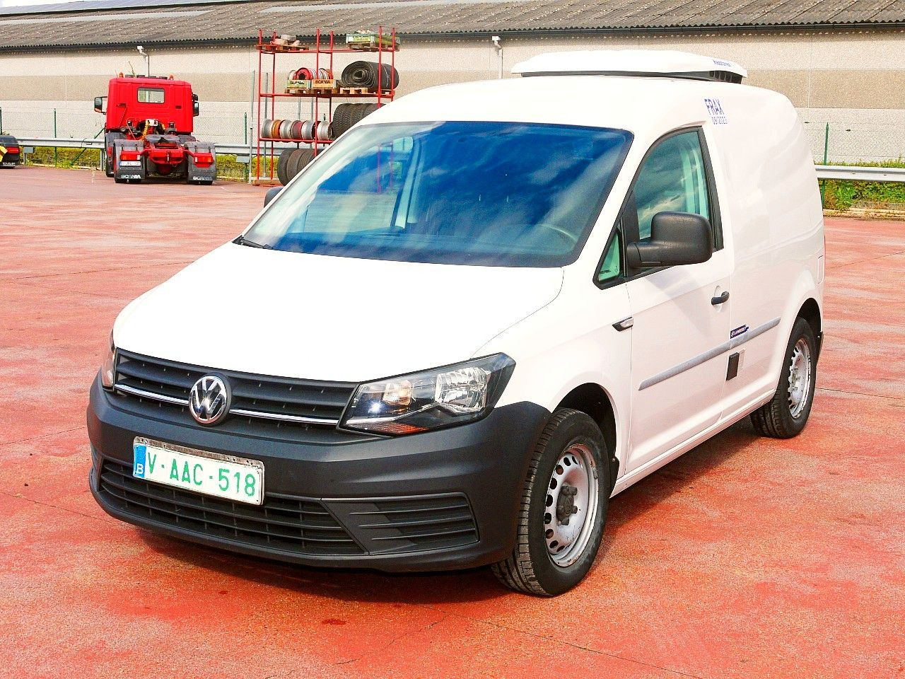 Volkswagen CADDY 2.0 KONVEKTA -2c A/C €6 - Furgon frigorifer: foto 5 Volkswagen CADDY 2.0 KONVEKTA -2c A/C €6 - Furgon frigorifer: foto 5