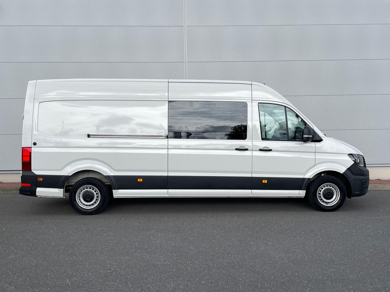 Volkswagen Crafter MIXTO 35 L4H3 KAMERA KLIMA SITZHZ DAB - Furgon, Kamioncine dopio kabinë: foto 5 Volkswagen Crafter MIXTO 35 L4H3 KAMERA KLIMA SITZHZ DAB - Furgon, Kamioncine dopio kabinë: foto 5