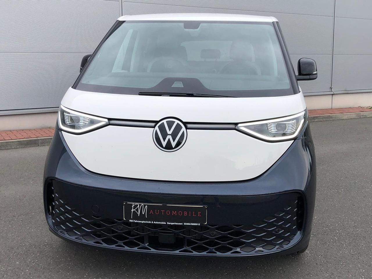 Volkswagen ID. Buzz 150 kW Pro AHK ACC MATRIX LED KEYLESS - Furgon pasagjerësh, Furgon elektrik: foto 4 Volkswagen ID. Buzz 150 kW Pro AHK ACC MATRIX LED KEYLESS - Furgon pasagjerësh, Furgon elektrik: foto 4