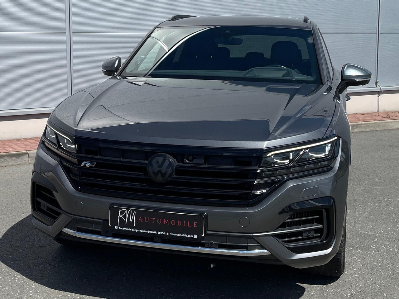 Volkswagen Touareg 4.0 V8 TDI One Million 4M LEDER AHK ACC - SUV: foto 4 Volkswagen Touareg 4.0 V8 TDI One Million 4M LEDER AHK ACC - SUV: foto 4