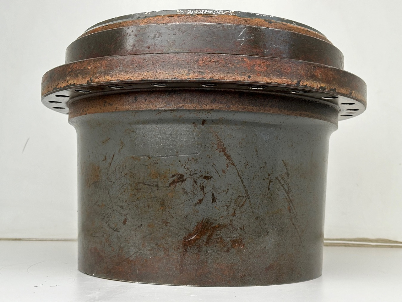 Liebherr Anschlußträger ID-Nr.90207972 mit Innenrad ID-Nr.944315903. FAT400P130-FAT400P139. R926,R928,R930,R934,R936,R938. #0992#0972# - Transmisioni për Makineri ndërtimi: foto 2 Liebherr Anschlußträger ID-Nr.90207972 mit Innenrad ID-Nr.944315903. FAT400P130-FAT400P139. R926,R928,R930,R934,R936,R938. #0992#0972# - Transmisioni për Makineri ndërtimi: foto 2