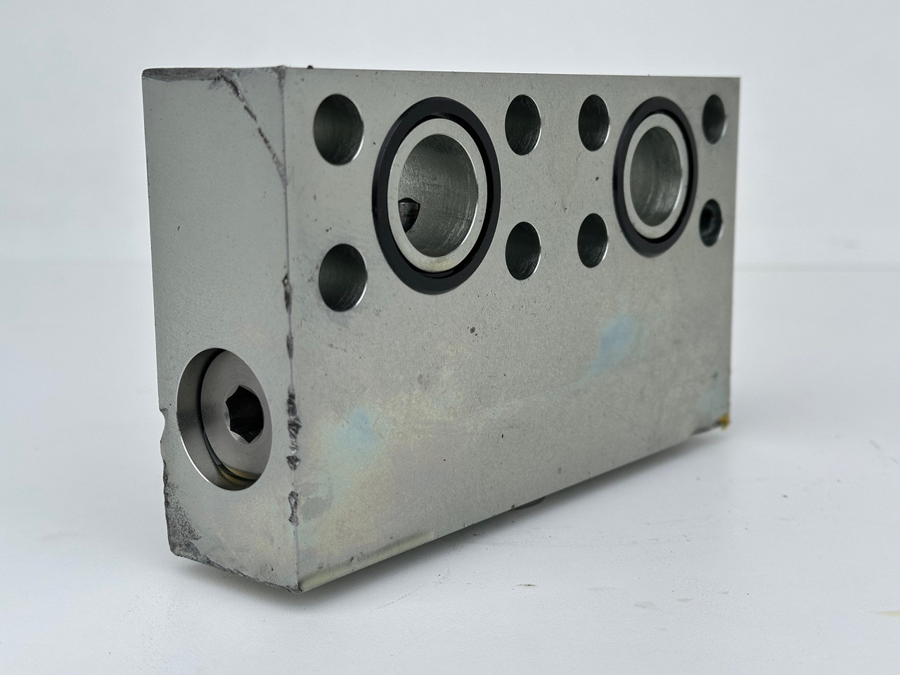 Liebherr Dämpfungsventil ID-Nr.10121777. P924 COMP, P926, R926, R916, R922, R924 COMP, R924, R926 COMP, R926, R930, R936, R946, R950 T, R960 T. #10121777.30.12## - Motor rrotullues për Ekskavator: foto 5 Liebherr Dämpfungsventil ID-Nr.10121777. P924 COMP, P926, R926, R916, R922, R924 COMP, R924, R926 COMP, R926, R930, R936, R946, R950 T, R960 T. #10121777.30.12## - Motor rrotullues për Ekskavator: foto 5