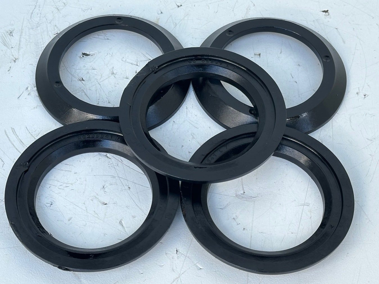 Liebherr Distanzscheibe ID-Nr.90205841. FAT350P126 - FAT350P138. R920 - R922 - R924 - R925 - R926 - R930 T. #90205841.11.11# - Kutia e marsheve për Makineri ndërtimi: foto 1 Liebherr Distanzscheibe ID-Nr.90205841. FAT350P126 - FAT350P138. R920 - R922 - R924 - R925 - R926 - R930 T. #90205841.11.11# - Kutia e marsheve për Makineri ndërtimi: foto 1