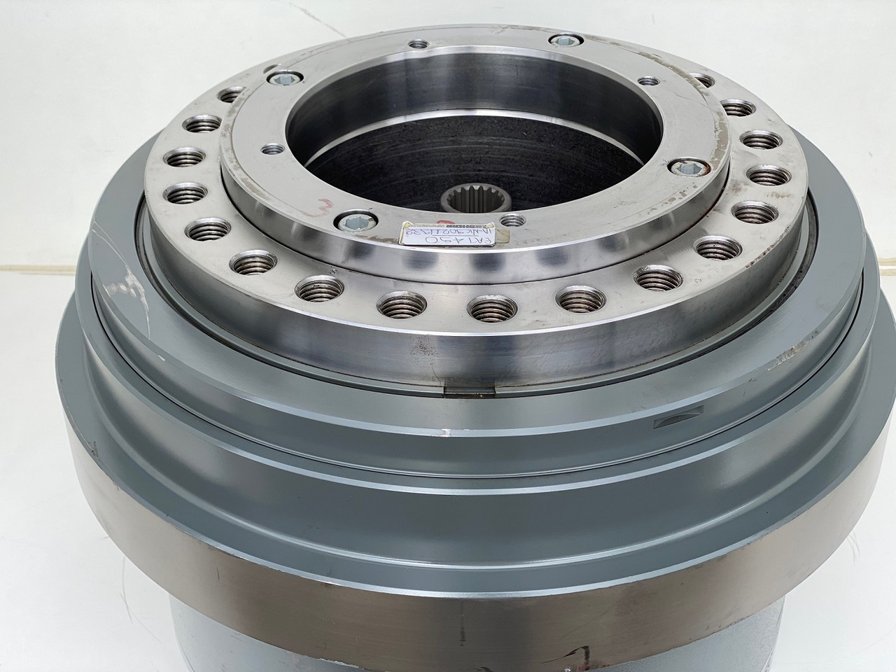 Liebherr Fahrantrieb FAT450P135, ID-Nr.90211932 - ID-Nr.90211933. ER944, R940, R944, R945, R946, R950, R960 T. #159-03# - Transmisioni përfundimtar për Ekskavator me zinxhirë: foto 5 Liebherr Fahrantrieb FAT450P135, ID-Nr.90211932 - ID-Nr.90211933. ER944, R940, R944, R945, R946, R950, R960 T. #159-03# - Transmisioni përfundimtar për Ekskavator me zinxhirë: foto 5