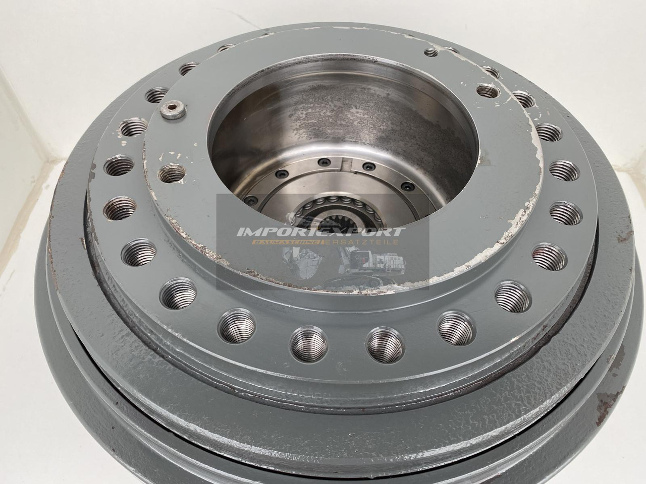 Liebherr Fahrantrieb Typ:FAT450P004, ID-Nr.9443840 - ID-Nr.944384003. LH60C, LH60CP, LH60EC, LH80C, LH80EC, ER944C, LOS944, LOS954, R944B, R944C, R954B, R954C. #794# - Transmisioni përfundimtar për Ekskavator me zinxhirë: foto 4 Liebherr Fahrantrieb Typ:FAT450P004, ID-Nr.9443840 - ID-Nr.944384003. LH60C, LH60CP, LH60EC, LH80C, LH80EC, ER944C, LOS944, LOS954, R944B, R944C, R954B, R954C. #794# - Transmisioni përfundimtar për Ekskavator me zinxhirë: foto 4