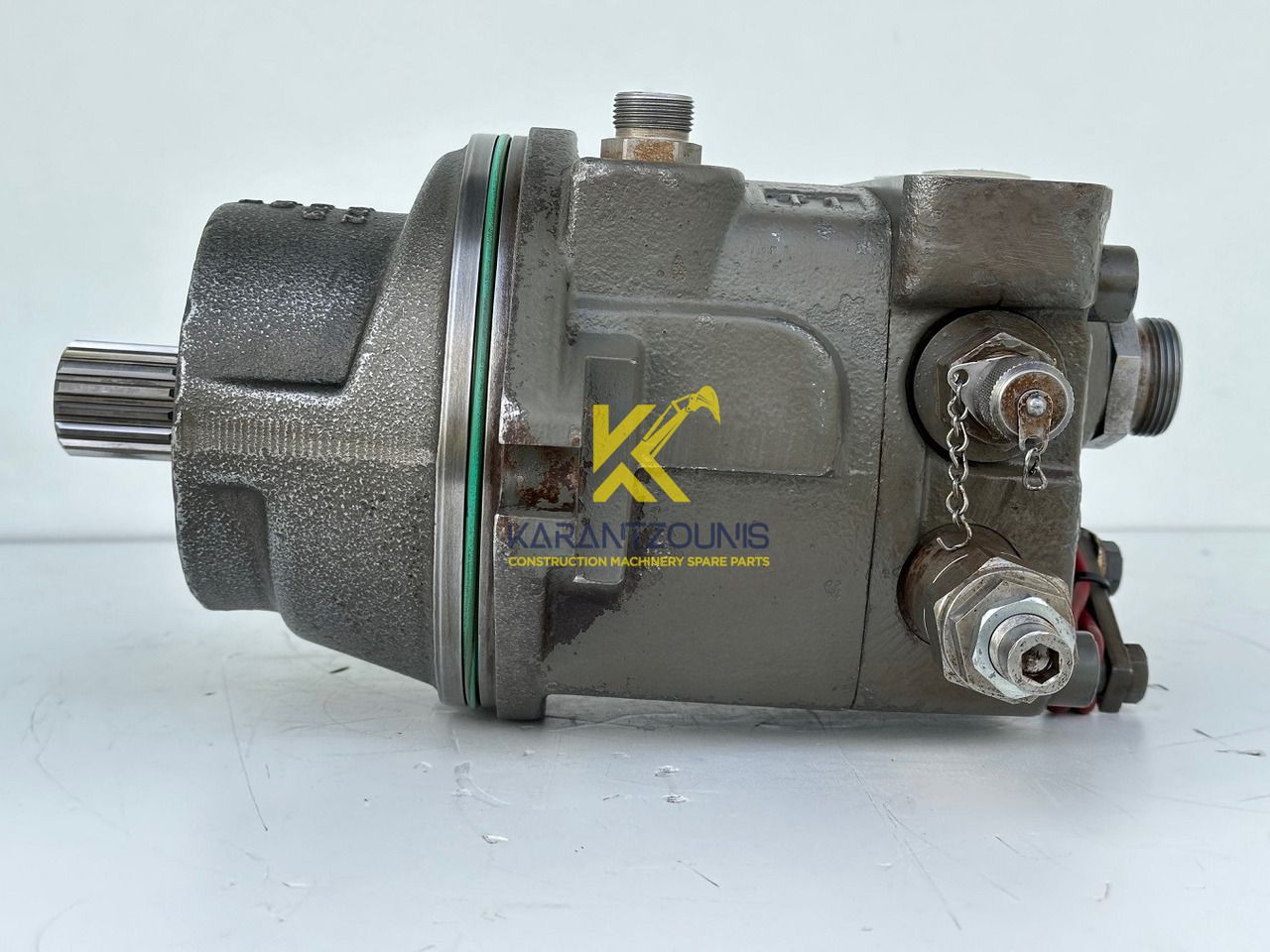 Liebherr Hydraulikeinbaumotor Typ:FMF058, ID-Nr.10122576 - ID-Nr.10145827 - ID-Nr.11371069. LOS1906, P924 COMP , R906, R906 PROTO, R916, R922, R924, R924 COMP, R926 COMP, R926 K LC. #11371069.08604# - Motori hidraulik për Ekskavator me zinxhirë: foto 5 Liebherr Hydraulikeinbaumotor Typ:FMF058, ID-Nr.10122576 - ID-Nr.10145827 - ID-Nr.11371069. LOS1906, P924 COMP , R906, R906 PROTO, R916, R922, R924, R924 COMP, R926 COMP, R926 K LC. #11371069.08604# - Motori hidraulik për Ekskavator me zinxhirë: foto 5