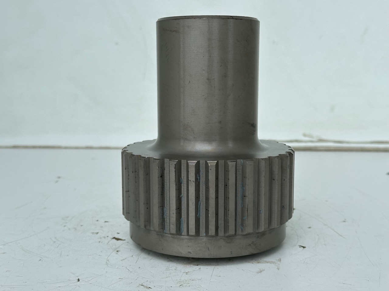 Liebherr Lamellenträger ID-Nr.90218052. FAT500F522, FAT500F528, FAT500F529, FAT500F559. PR73605, PR7363, PR7364. #90218052.02# - Pjesë nënkarrocerie për Makineri ndërtimi: foto 1 Liebherr Lamellenträger ID-Nr.90218052. FAT500F522, FAT500F528, FAT500F529, FAT500F559. PR73605, PR7363, PR7364. #90218052.02# - Pjesë nënkarrocerie për Makineri ndërtimi: foto 1