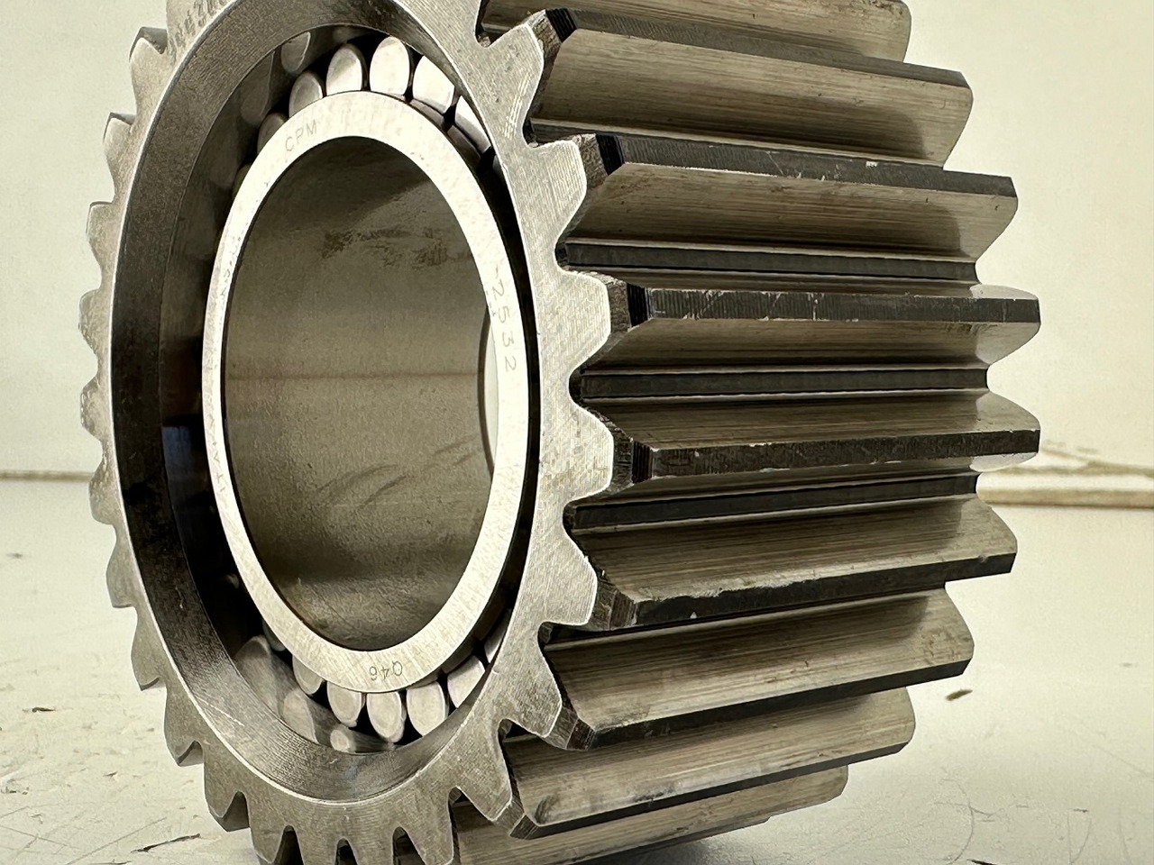 Liebherr Planetenrad ID-Nr.9443004 - ID-Nr.944300403. FAT400-FAT400/018-FAT400P018-FAT400P063-FAT400P073-FAT400P092. R934 IND,R906,R914,R916,R922,R924,R932,R934,R936,R942,R944. #944300503.01# - Transmisioni përfundimtar për Ekskavator: foto 4 Liebherr Planetenrad ID-Nr.9443004 - ID-Nr.944300403. FAT400-FAT400/018-FAT400P018-FAT400P063-FAT400P073-FAT400P092. R934 IND,R906,R914,R916,R922,R924,R932,R934,R936,R942,R944. #944300503.01# - Transmisioni përfundimtar për Ekskavator: foto 4