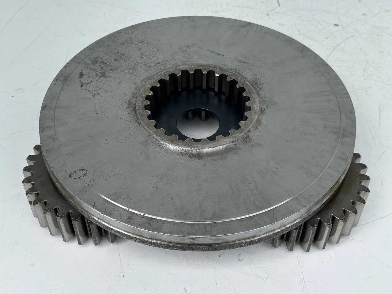 Liebherr Planetenträger ID-Nr.90024938 mit Planetenräder ID-Nr.90024939. FAT400P112 -FAT400P130 - FAT400P139. LO1936,LOS926,R926,R928,R930,R934,R936,R940,R944,R946,R950 T. #H1.6569.90024939# - Transmisioni përfundimtar për Ekskavator me zinxhirë: foto 4 Liebherr Planetenträger ID-Nr.90024938 mit Planetenräder ID-Nr.90024939. FAT400P112 -FAT400P130 - FAT400P139. LO1936,LOS926,R926,R928,R930,R934,R936,R940,R944,R946,R950 T. #H1.6569.90024939# - Transmisioni përfundimtar për Ekskavator me zinxhirë: foto 4