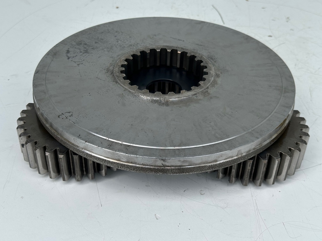 Liebherr Planetenträger ID-Nr.90024938 mit Planetenräder ID-Nr.90024939. FAT400P112 -FAT400P130 - FAT400P139. LO1936,LOS926,R926,R928,R930,R934,R936,R940,R944,R946,R950 T. #H1.6569.90024939# - Transmisioni përfundimtar për Ekskavator me zinxhirë: foto 5 Liebherr Planetenträger ID-Nr.90024938 mit Planetenräder ID-Nr.90024939. FAT400P112 -FAT400P130 - FAT400P139. LO1936,LOS926,R926,R928,R930,R934,R936,R940,R944,R946,R950 T. #H1.6569.90024939# - Transmisioni përfundimtar për Ekskavator me zinxhirë: foto 5