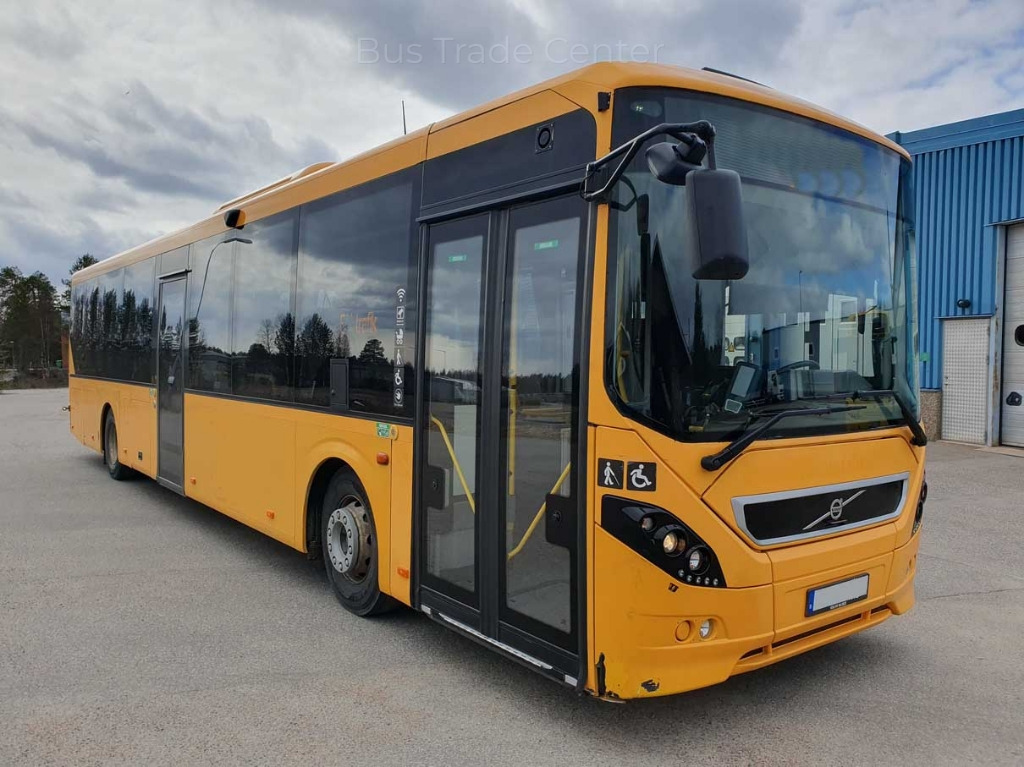 VOLVO 8900 B8RLE - Autobus suburban: foto 1 VOLVO 8900 B8RLE - Autobus suburban: foto 1