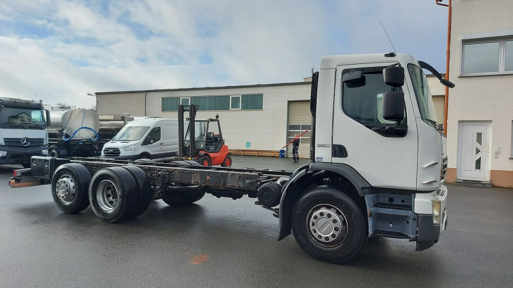 Volvo FE 320 (Nr. 4979) - Kamion kabinë-shasi: foto 3 Volvo FE 320 (Nr. 4979) - Kamion kabinë-shasi: foto 3