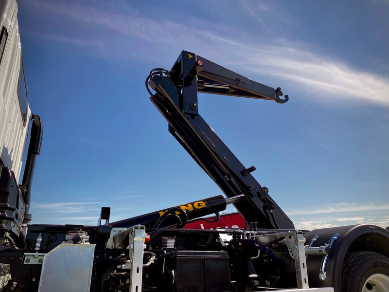 Isuzu M27 - Kamion vetëngarkues: foto 5 Isuzu M27 - Kamion vetëngarkues: foto 5