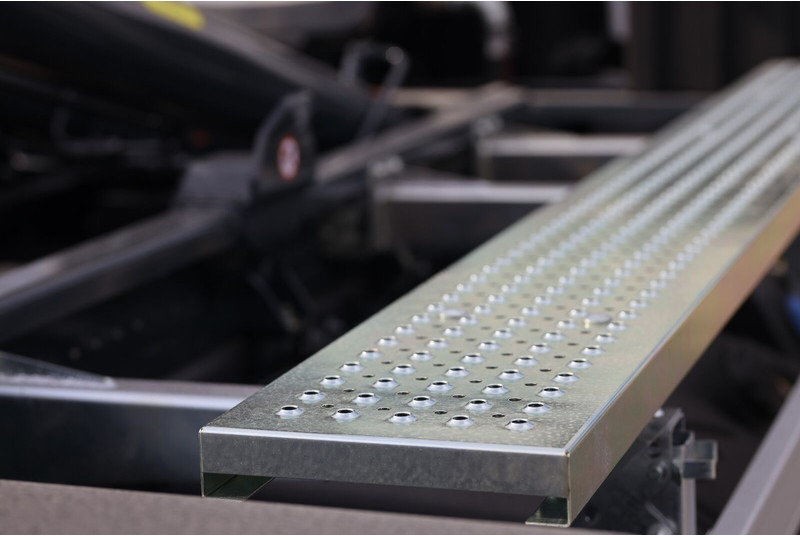 Renault D 18 HIGH P - Kamion vetëngarkues: foto 3 Renault D 18 HIGH P - Kamion vetëngarkues: foto 3