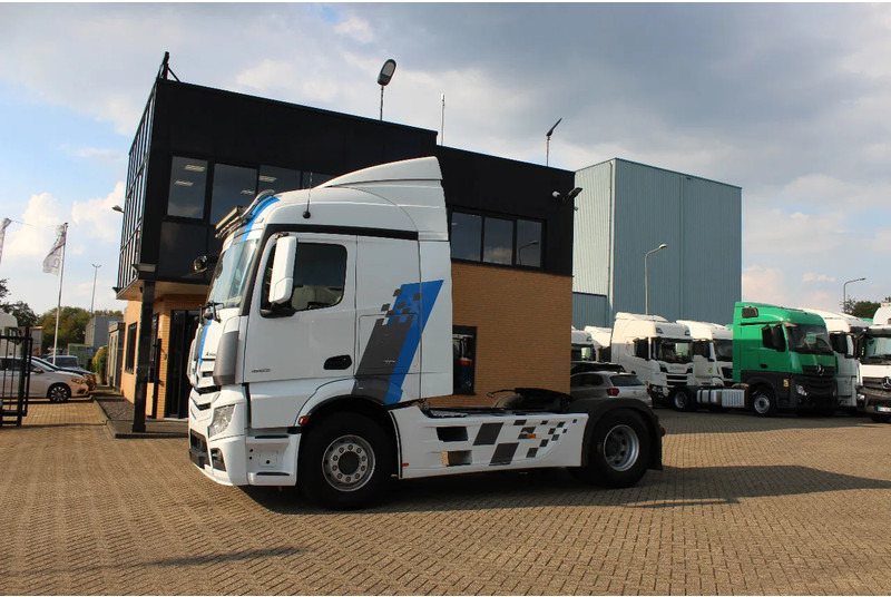 Mercedes-Benz Actros 1853 * RETARDER * 4X2 * - Gjysmë-kamion: foto 3 Mercedes-Benz Actros 1853 * RETARDER * 4X2 * - Gjysmë-kamion: foto 3