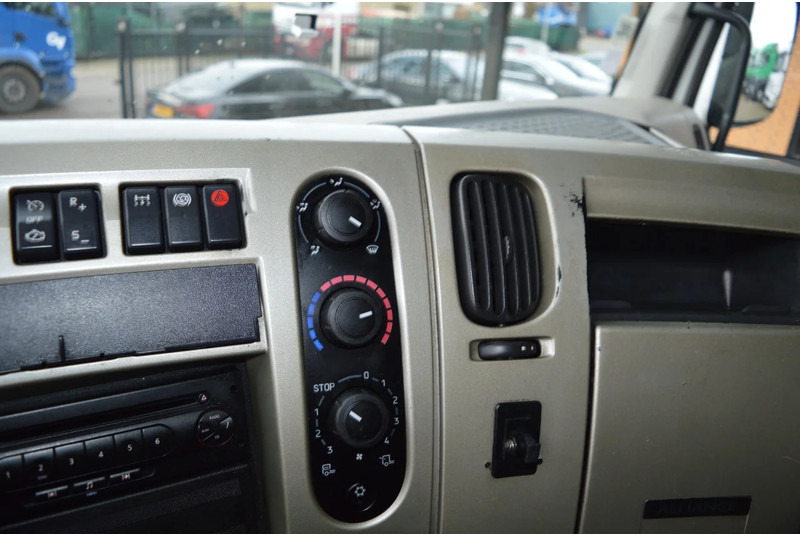 Gjysmë-kamion Renault Premium 460 * RETARDER * EURO5 * 2 TANK * 2 BED *: foto 19