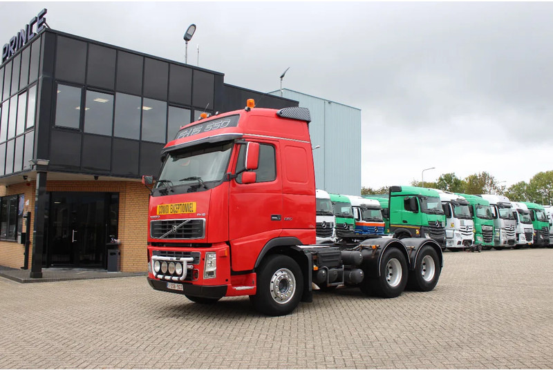 Volvo FH 16.550 * MANUAL * 6X4 * - Gjysmë-kamion: foto 1 Volvo FH 16.550 * MANUAL * 6X4 * - Gjysmë-kamion: foto 1