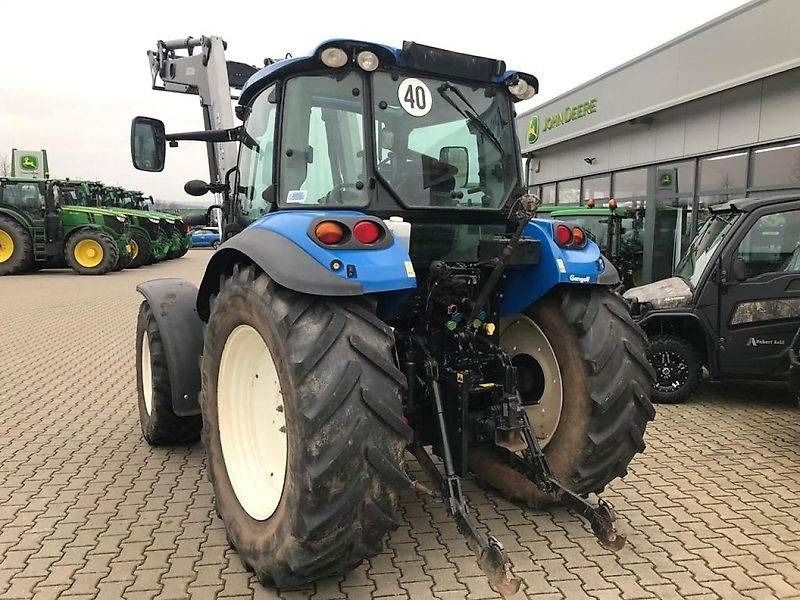 New Holland T4.85 - Traktor: foto 4 New Holland T4.85 - Traktor: foto 4