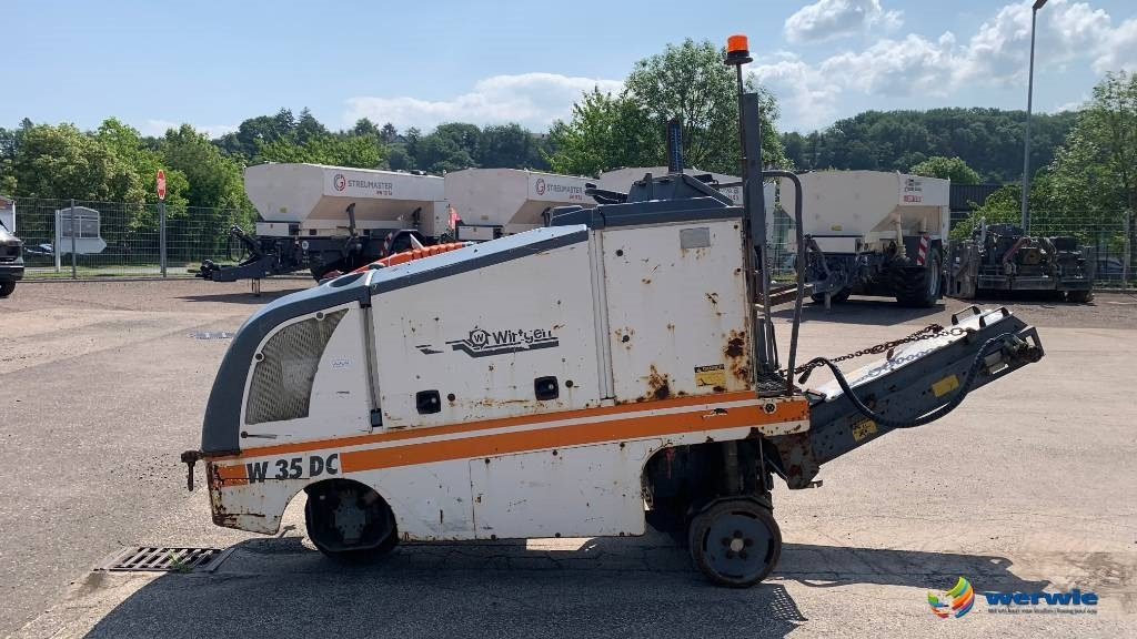 Wirtgen W 35 DC / FB500 - Frezë asfalti: foto 5 Wirtgen W 35 DC / FB500 - Frezë asfalti: foto 5