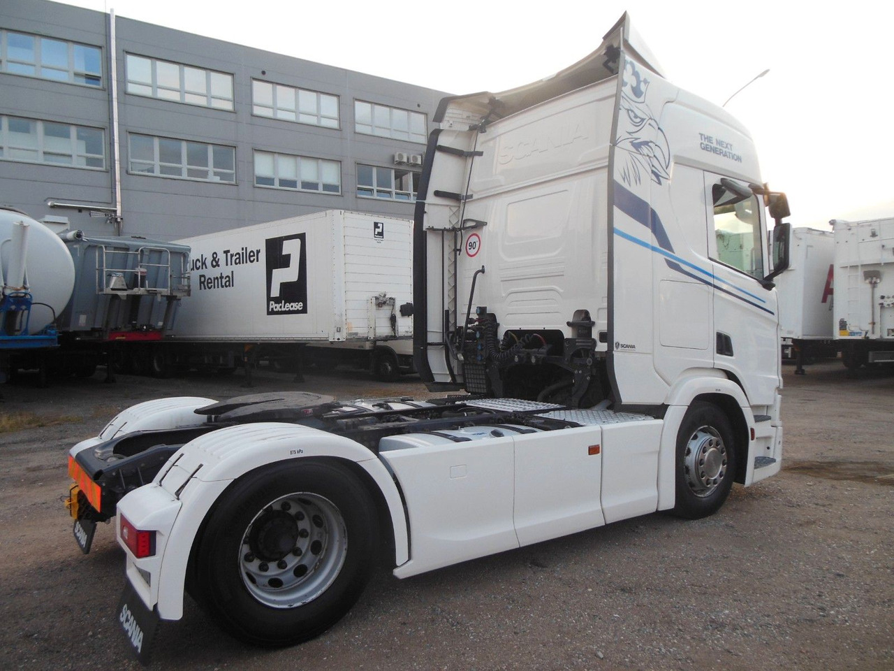 Scania R 410, STANDART, RETARDER, STANDKLIMA, TOP!!! - Gjysmë-kamion: foto 3 Scania R 410, STANDART, RETARDER, STANDKLIMA, TOP!!! - Gjysmë-kamion: foto 3