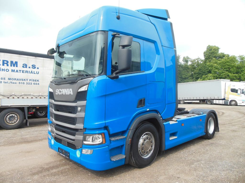 Scania R450, RETARDER, VOLL LUFT, 6 STÜCKS AM LAGER!!! - Gjysmë-kamion: foto 1 Scania R450, RETARDER, VOLL LUFT, 6 STÜCKS AM LAGER!!! - Gjysmë-kamion: foto 1