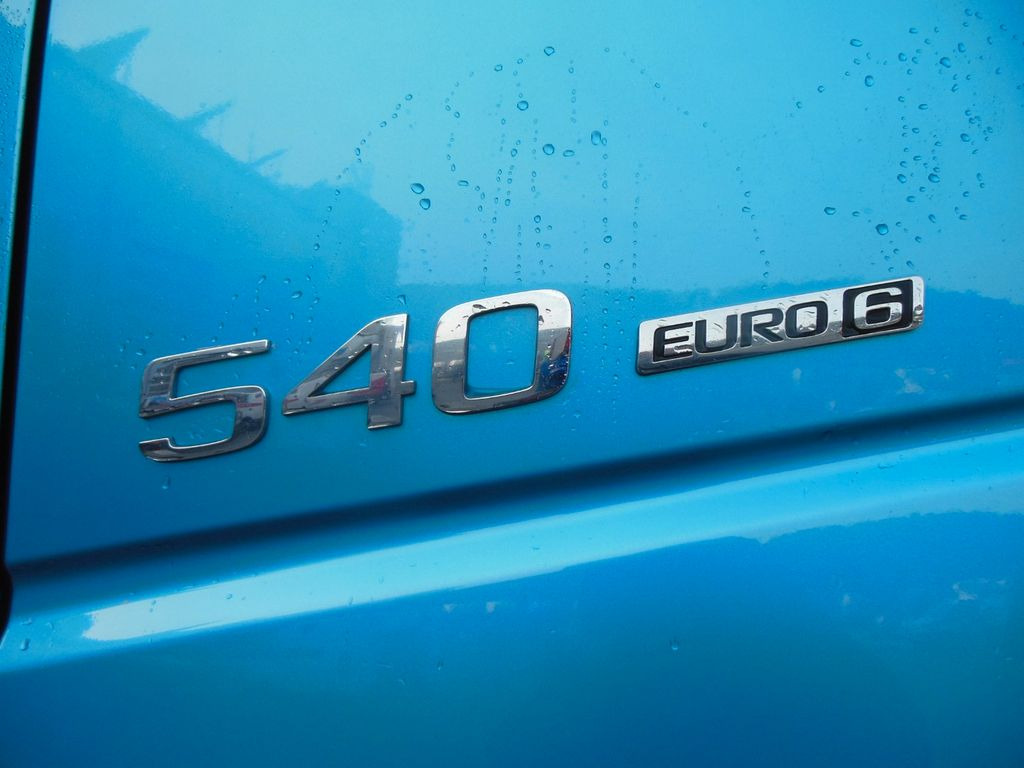 Volvo FH 13/540, KIPPHYDRAULIK, 3 STÜCKS!!! Volvo FH 13/540, KIPPHYDRAULIK - Gjysmë-kamion: foto 5 Volvo FH 13/540, KIPPHYDRAULIK, 3 STÜCKS!!! Volvo FH 13/540, KIPPHYDRAULIK - Gjysmë-kamion: foto 5