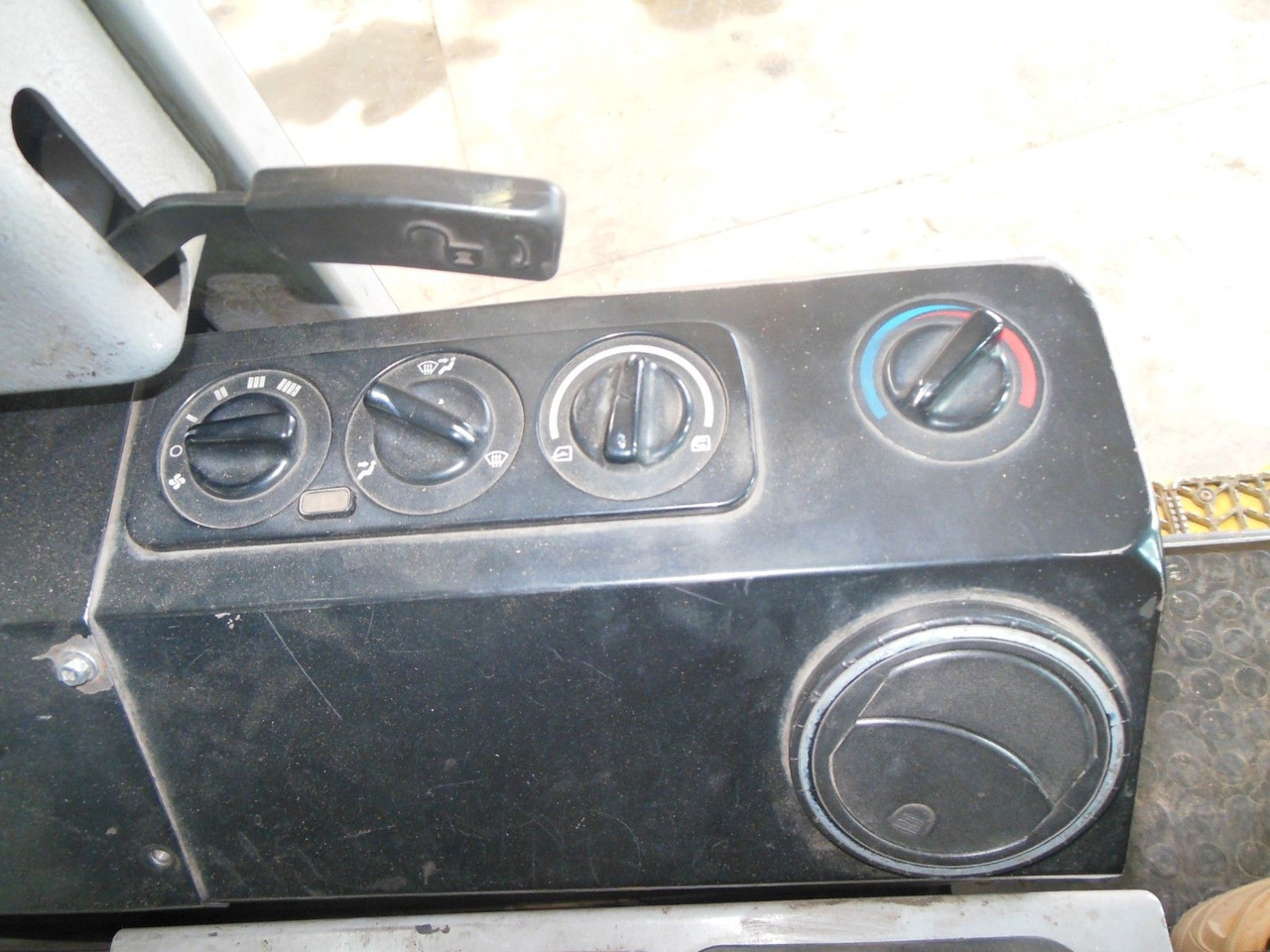 Pirun më naftë Hyundai 70D-7A: foto 23