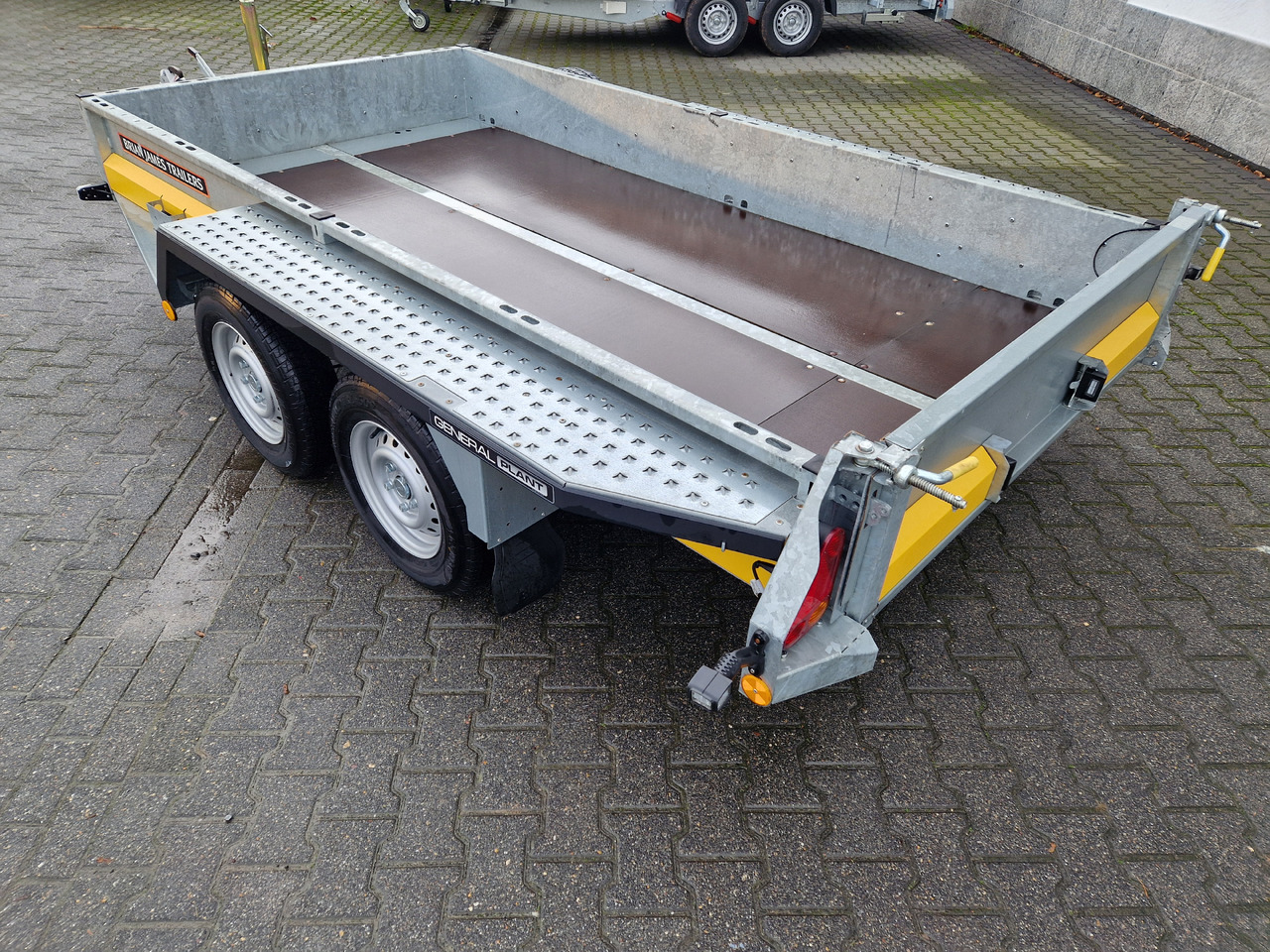 Brian James General Plant 310x160x25cm Heckbordwand 2700kg Abverkauf - Rimorkio e hapur/ Platformë: foto 5 Brian James General Plant 310x160x25cm Heckbordwand 2700kg Abverkauf - Rimorkio e hapur/ Platformë: foto 5