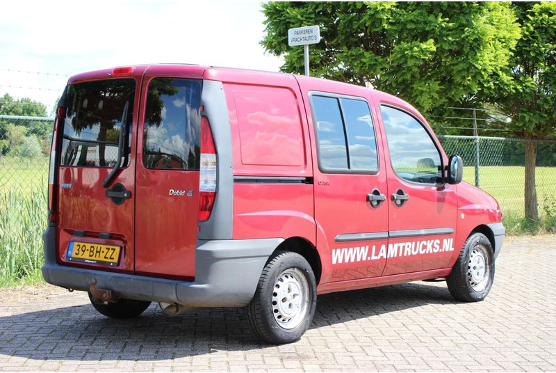 Fiat Doblò Cargo 1.9 JTD SCHUIFDEUR - Furgon: foto 5 Fiat Doblò Cargo 1.9 JTD SCHUIFDEUR - Furgon: foto 5