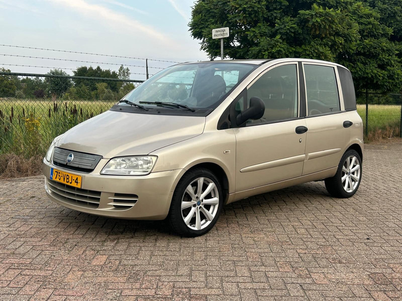 Fiat Multipla 1.9 EURO 4 DIESEL VAN - Furgon i vogël: foto 1 Fiat Multipla 1.9 EURO 4 DIESEL VAN - Furgon i vogël: foto 1