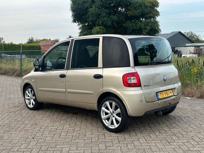 Fiat Multipla 1.9 EURO 4 DIESEL VAN - Furgon i vogël: foto 3 Fiat Multipla 1.9 EURO 4 DIESEL VAN - Furgon i vogël: foto 3