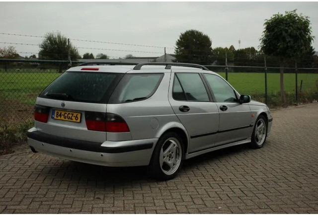 Saab 9-5 Estate 2.3 TURBO S Aero - Veturë: foto 5 Saab 9-5 Estate 2.3 TURBO S Aero - Veturë: foto 5