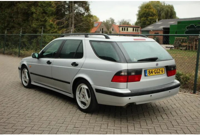 Saab 9-5 Estate 2.3 TURBO S Aero - Veturë: foto 3 Saab 9-5 Estate 2.3 TURBO S Aero - Veturë: foto 3