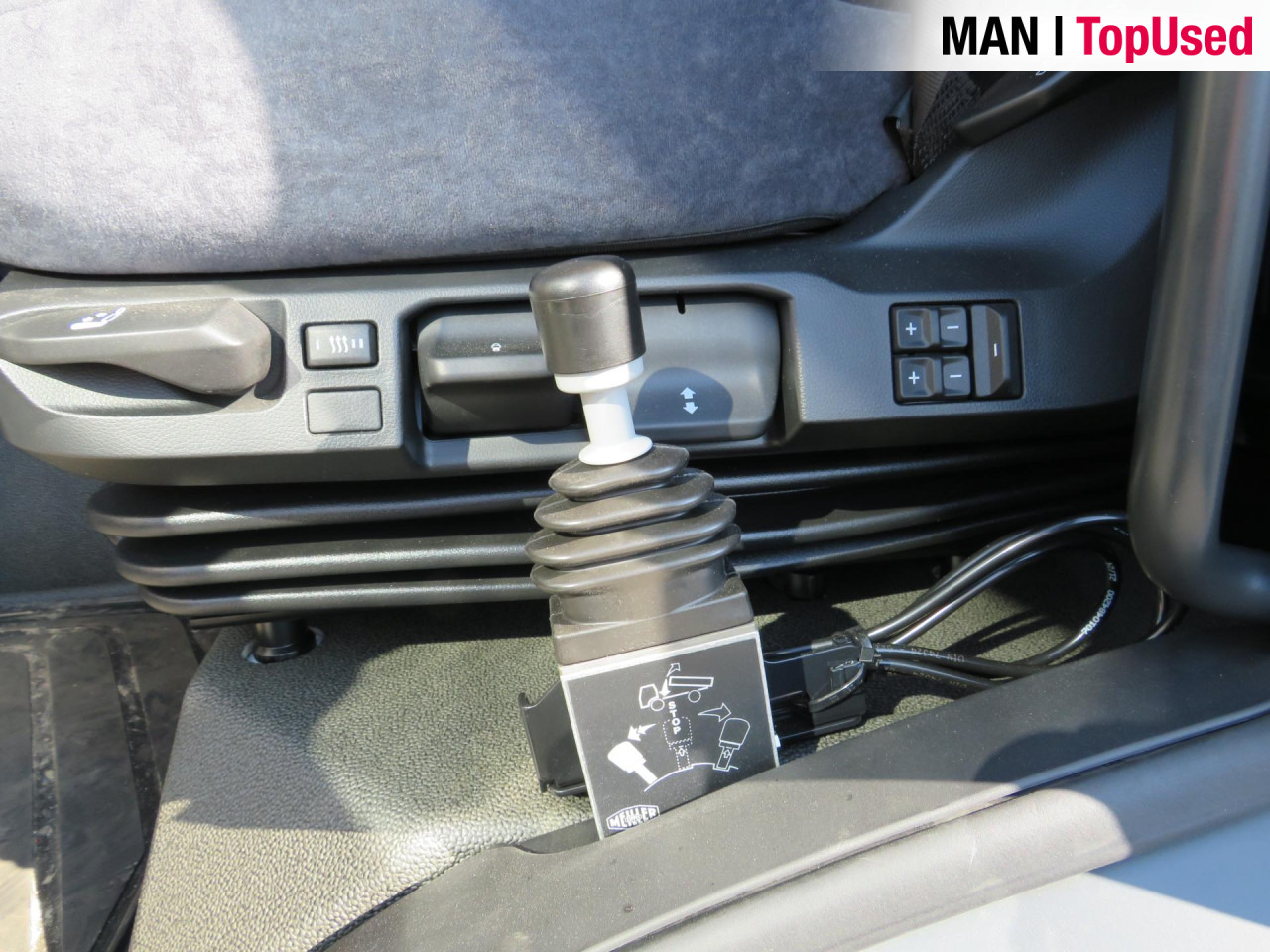 MAN TGS 41.480 8x4 BB CH Schmitz Muldenkipper Retarder - Kamion vetëshkarkues: foto 4 MAN TGS 41.480 8x4 BB CH Schmitz Muldenkipper Retarder - Kamion vetëshkarkues: foto 4