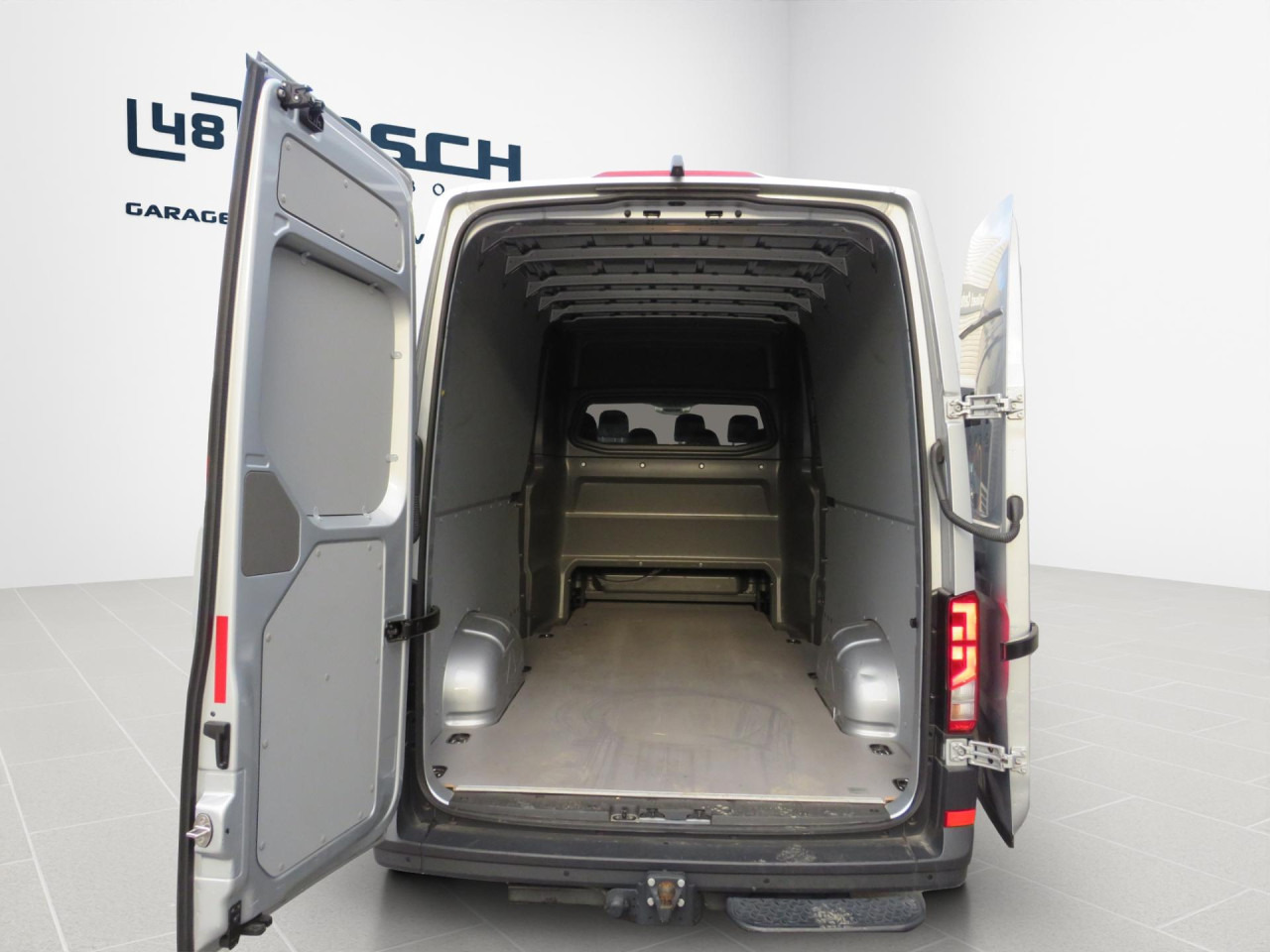 VOLKSWAGEN Crafter 35 L4H3 Doka Kasten Klima AHK Navi ZV - Furgon, Kamioncine dopio kabinë: foto 5 VOLKSWAGEN Crafter 35 L4H3 Doka Kasten Klima AHK Navi ZV - Furgon, Kamioncine dopio kabinë: foto 5