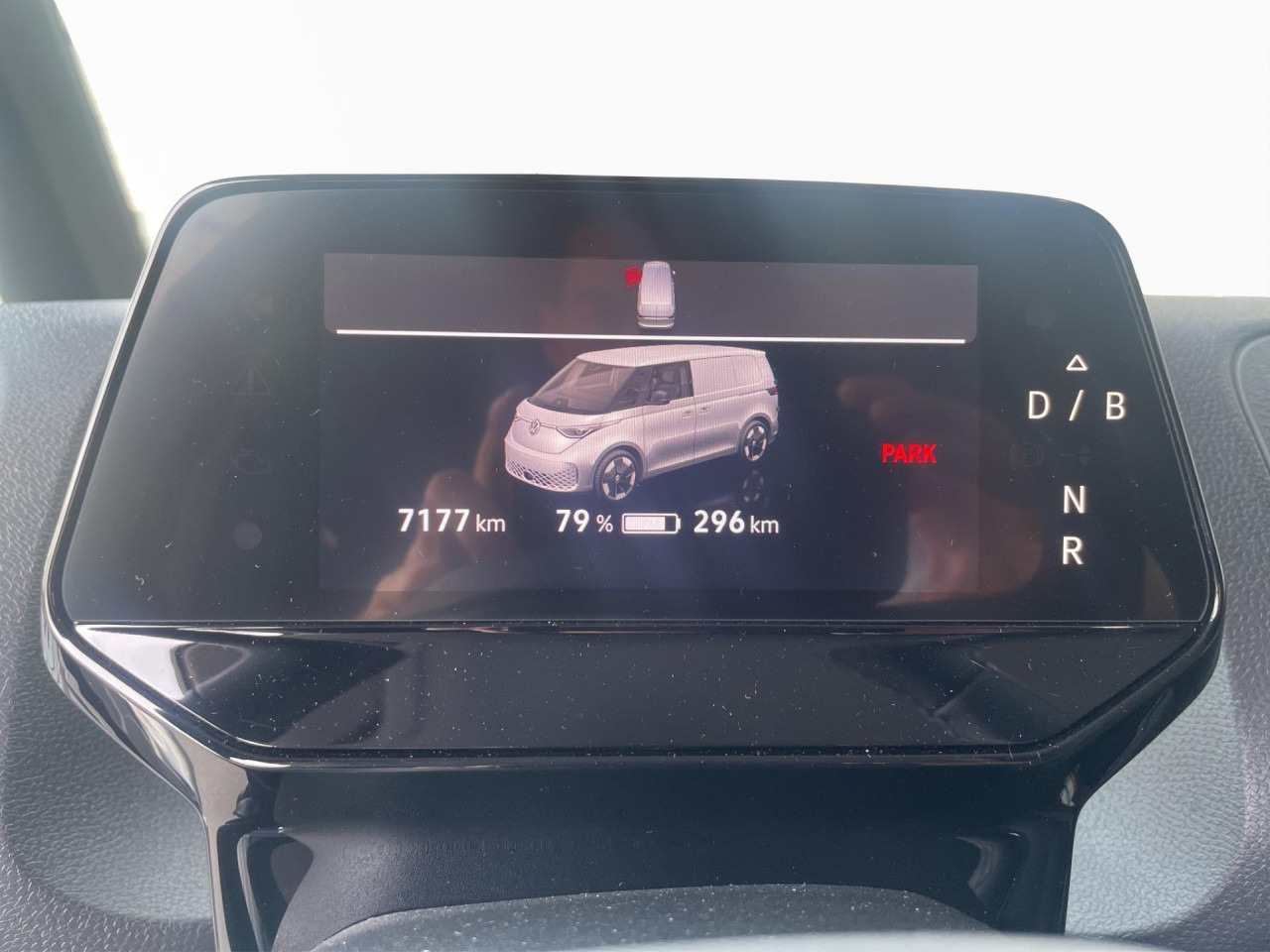 VOLKSWAGEN ID.Buzz Cargo 150 kW Klima AHK Navi - Furgon i vogël, Furgon elektrik: foto 3 VOLKSWAGEN ID.Buzz Cargo 150 kW Klima AHK Navi - Furgon i vogël, Furgon elektrik: foto 3