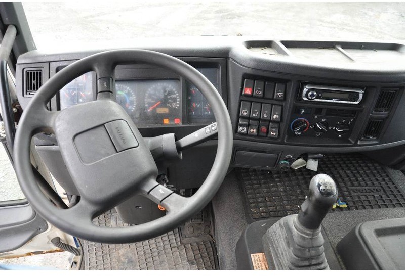 Volvo FL618 4X2 Kran/kapell - Kamion me vinç: foto 5 Volvo FL618 4X2 Kran/kapell - Kamion me vinç: foto 5