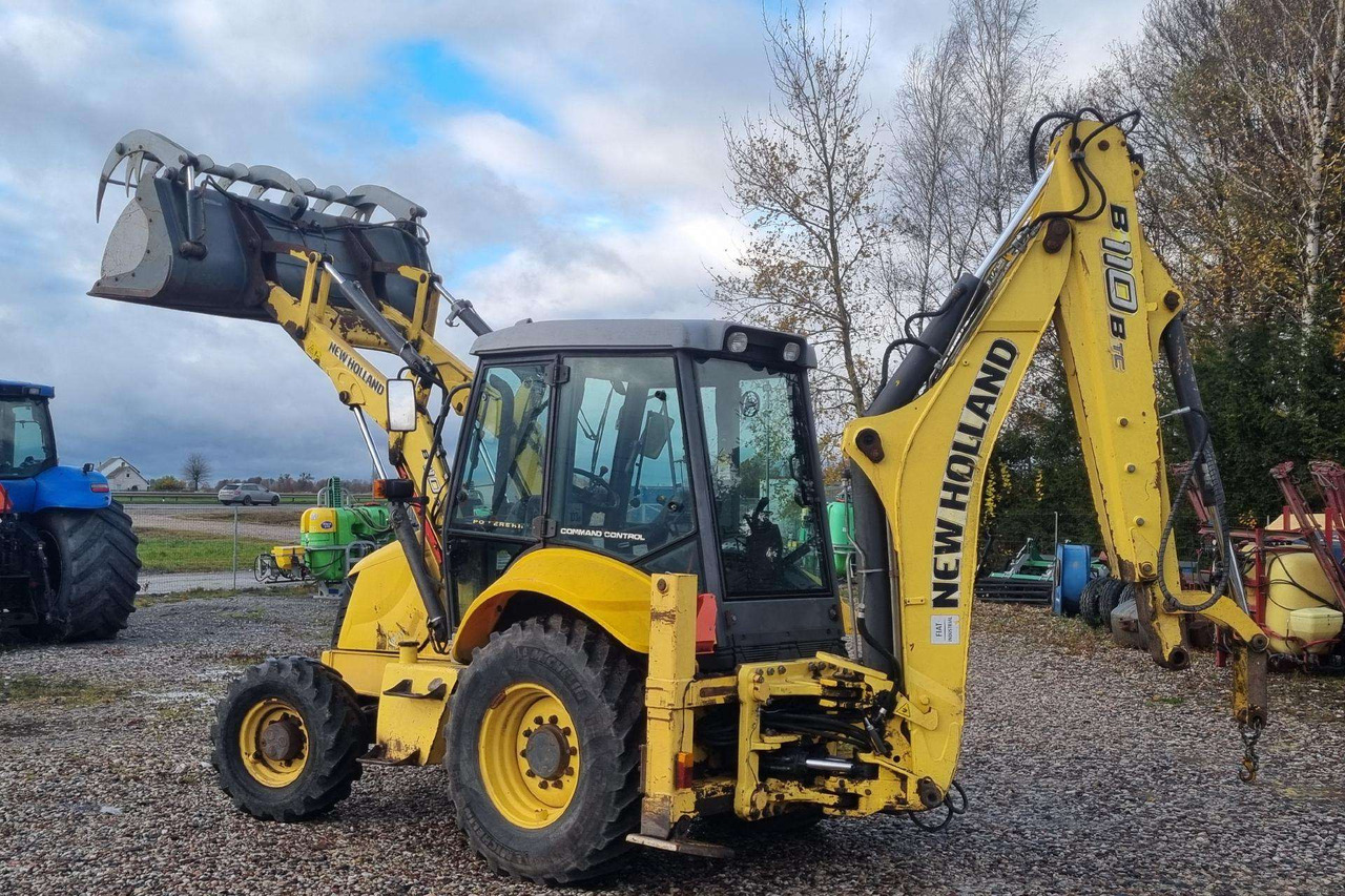 New Holland B110B - Fadromë me shkarkim nga prapa: foto 3 New Holland B110B - Fadromë me shkarkim nga prapa: foto 3