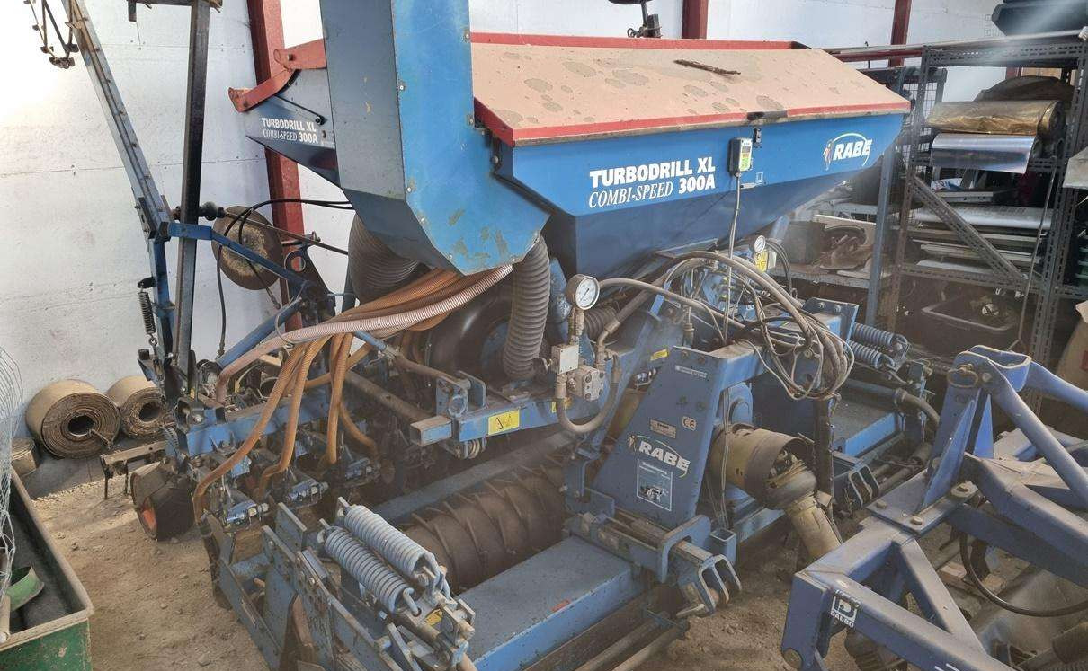 Rabe Turbodrill XL - Mbjellëse e kombinuar në radhë: foto 1 Rabe Turbodrill XL - Mbjellëse e kombinuar në radhë: foto 1