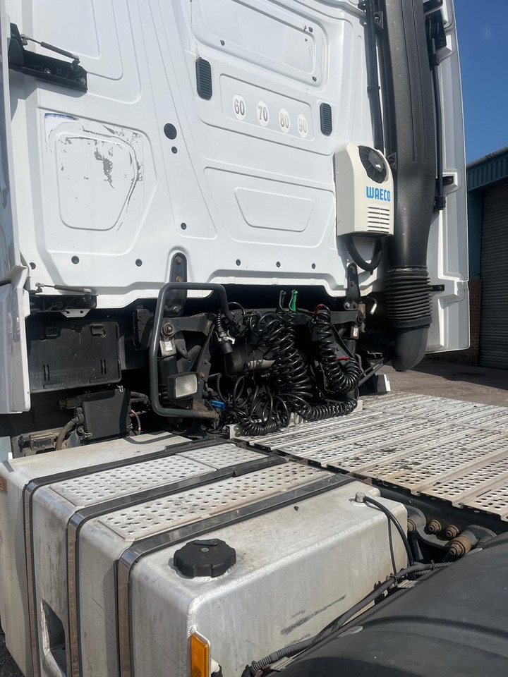 Lizingu i Mercedes Actros 2545 6x2 Tractor Unit Mercedes Actros 2545 6x2 Tractor Unit: foto 7