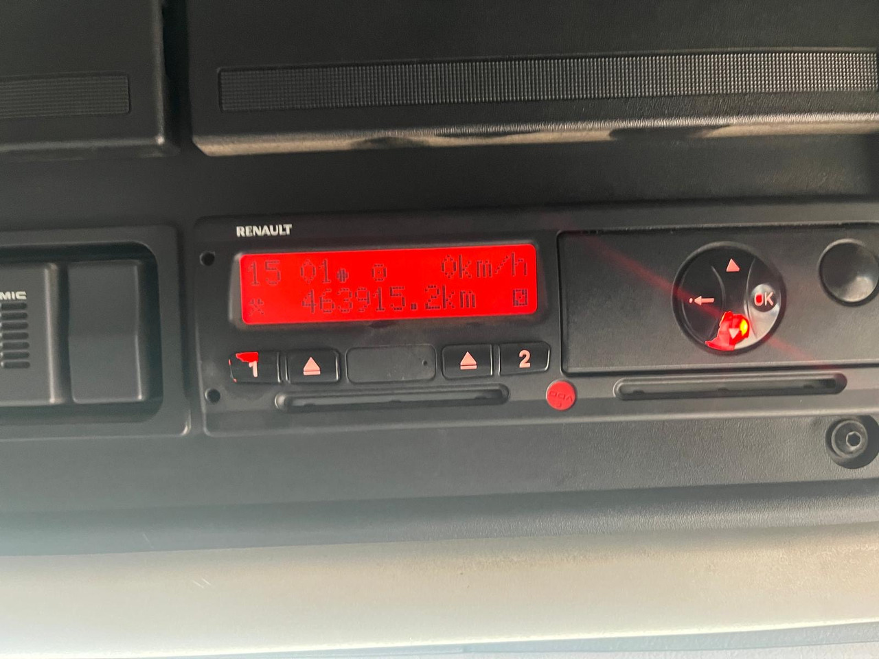 Renault Premium - Kamion me tendë: foto 5 Renault Premium - Kamion me tendë: foto 5