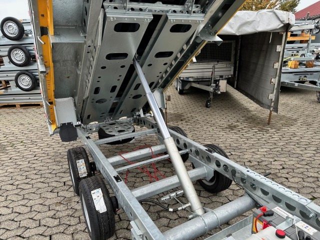 Brian James Cargo Tipper 2, Heckkipper 526-3116-35-2-12, 3100 x 1600 x 300 mm, 3,5 to. - Rimorkio vetëshkarkuese: foto 4 Brian James Cargo Tipper 2, Heckkipper 526-3116-35-2-12, 3100 x 1600 x 300 mm, 3,5 to. - Rimorkio vetëshkarkuese: foto 4