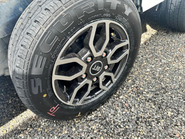 Brian James Race Sport 341, 341-5521-35-2-12-W, 5530x2100x1960mm, 3,5 to. - Rimorkio autotransportuese: foto 4 Brian James Race Sport 341, 341-5521-35-2-12-W, 5530x2100x1960mm, 3,5 to. - Rimorkio autotransportuese: foto 4