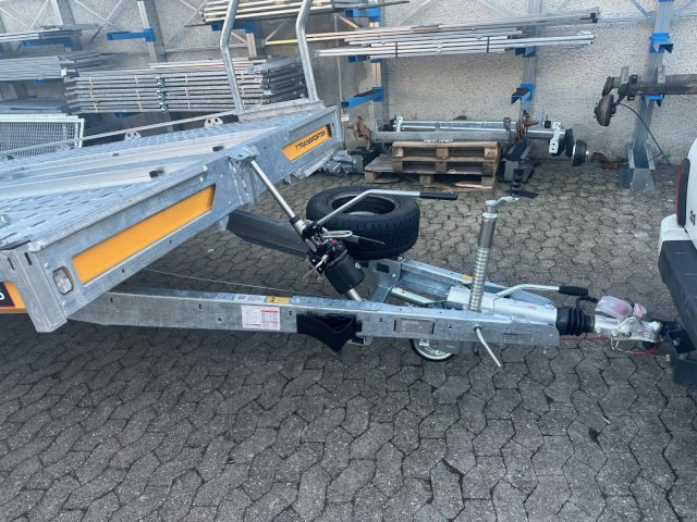 Brian James T Transporter, 231-5021-35-2-12, 5000 x 2150 mm, 3,5 to. kippbar mit Auffahrrampen - Rimorkio autotransportuese: foto 2 Brian James T Transporter, 231-5021-35-2-12, 5000 x 2150 mm, 3,5 to. kippbar mit Auffahrrampen - Rimorkio autotransportuese: foto 2